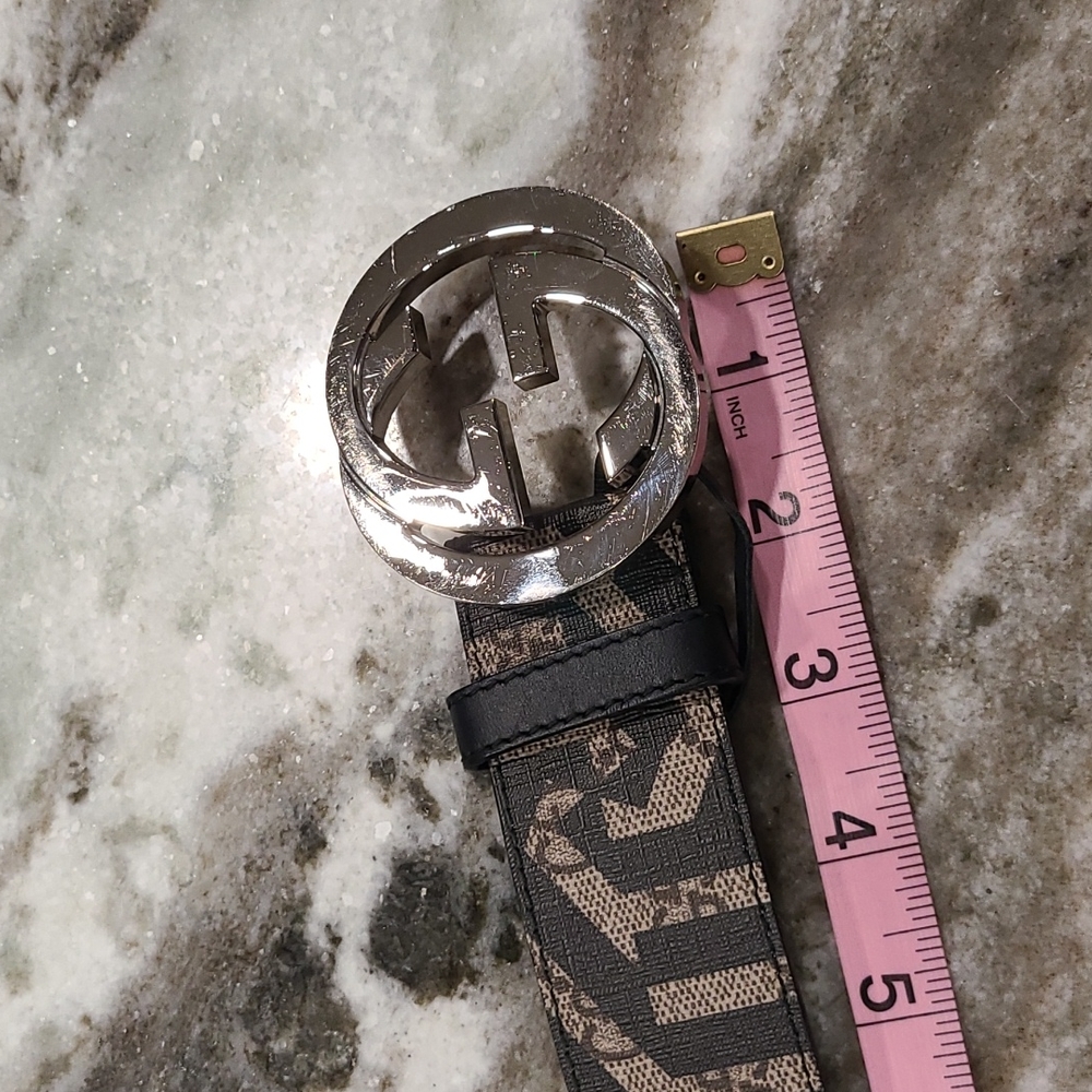 Gucci Black and Tan Belt with Silver Logo Buckle - Picture 5 of 9